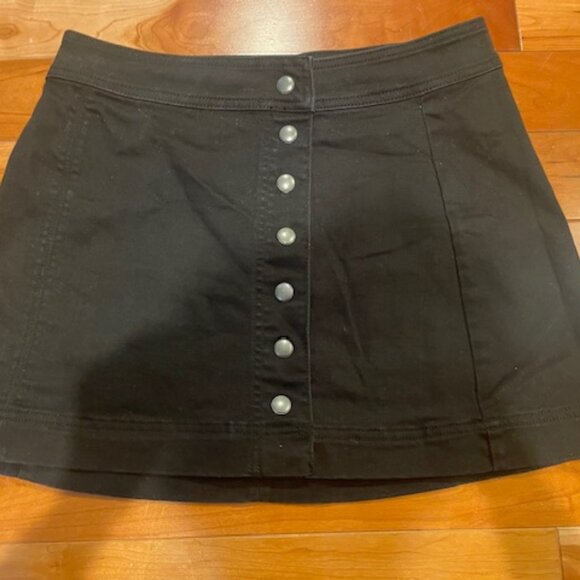 Free People Button Front Black Denim Skirt - Women's Size 6 - Picture 3 of 5